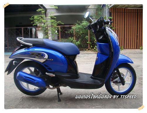 ขาย Scoopy-i ล้อแม็กเครื่องเดิมจดปี 53 เล่มครบ