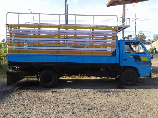 ขายหกห้อ  ISUZU NKR พร้อมใข้งาน ราคาถูก