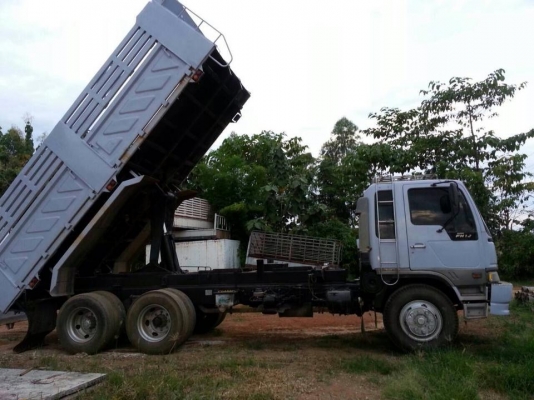 เจ้าของขายด่วนรถสิบล้อ  Hino FM 1 J 210 ดั้มสามมิตร ปี45 เอกสารพร้อมโอน