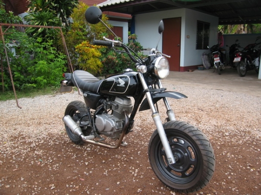 ขายรถ Honda APE50 ตามสภาพพร้อมใช้งาน สตาร์ททีเดียวติด    ใช้ดีประหยัดน้ำมันมาก