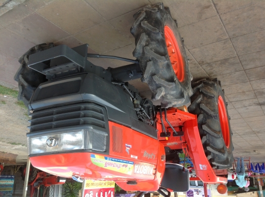 แทรกเตอร์คูโบต้า L 3408  สภาพดีพร้อมใช้งาน แถบจอบหมุน 1 ตัว