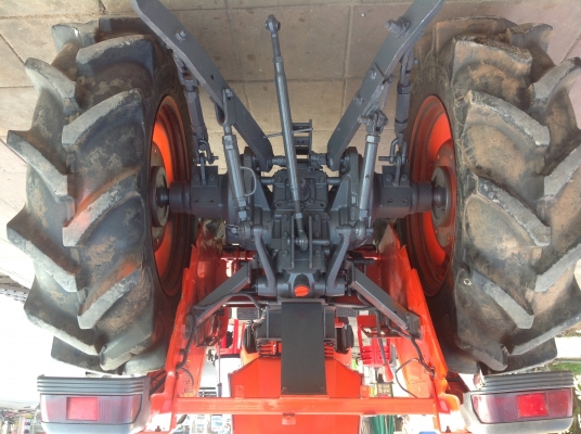 แทรกเตอร์คูโบต้า L 3408  สภาพดีพร้อมใช้งาน แถบจอบหมุน 1 ตัว