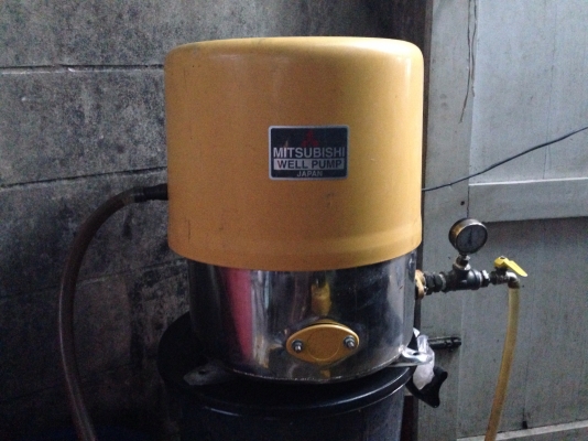 ขายปั้มน้ำอัตโนมัติ mitsubishi 250 W ถังสแตนเลสอย่างดี สภาพสวย พร้อมใช้งาน รับประกันคุณภาพ ดูประวัติการขายผมได้ครับ