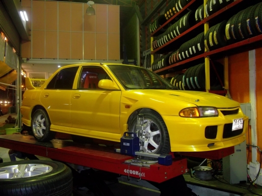 อีคาร์แต่ง Lancer Evo III ปี 1996 วางเครื่อง เกียร์ธรรมดา มีซันรูฟ