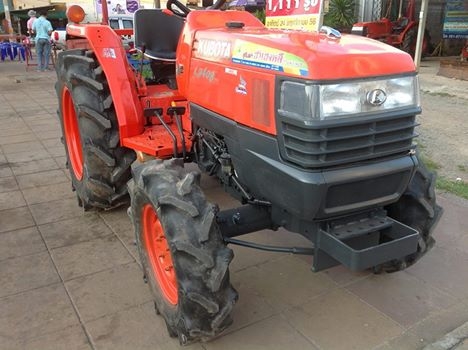 แทรกเตอร์คูโบต้า L3408  สภาพดีเยี่ยม เดิมๆ ทั้งคัน พร้อมใช้งาน แถมจอบหมุน  1  ตัว