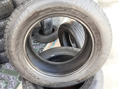 ขายยาง225/65/17 ปี 10/2เส้นปี09/1เส้น MICHERLIN LATITUDE 1ชุด