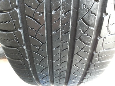 ขายยาง225/65/17 ปี 10/2เส้นปี09/1เส้น MICHERLIN LATITUDE 1ชุด