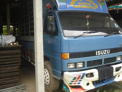 ขายรถบรรทุกหกล้อ ห้าง NPR  เกียสั้น Fหน้า-หลัง