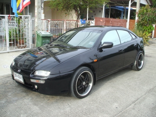 ขายMAZDA323 ตาหยี ปี96 แต่งตัวนอก ซันรูฟ ติดแก๊สแล้ว ด่วน