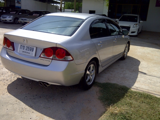 ขายรถเก๋งสภาพสวย  รถบ้านฝากขายใช้น้อยขับไปทำงานอย่างเดียว