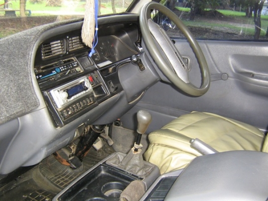 ขายด่วนรถตู้ปี94สภาพพร้อมใช้