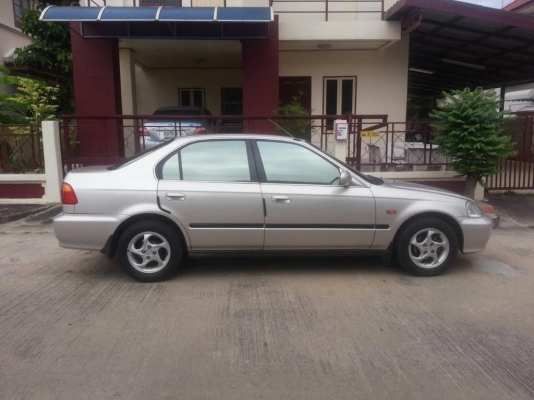 Honda civic ปี2000 สภาพเกือบร้อย Honda civic ปี2000 สภาพเกือบร้อย