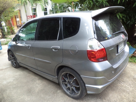 ขายดาวน์ JAZZ Auto ปี 2006 ครับ ขายดาวน์ JAZZ Auto ปี 2006 ครับ