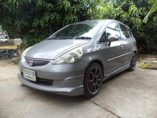 ขายดาวน์ JAZZ Auto ปี 2006 ครับ ขายดาวน์ JAZZ Auto ปี 2006 ครับ