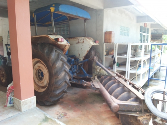 ขายรถไถfordรถสวยครับพร้อมโอนครับรถทำงานอยู่เดิมๆทั้งคัน