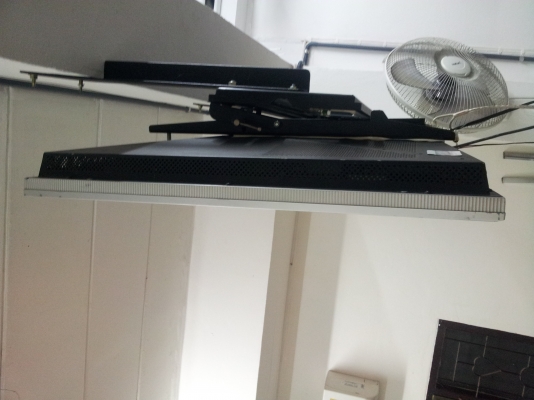 ขาย LCD 42 นิ้วจอแก้ว Philips รุ่นPFL4980 ขาย LCD 42 นิ้วจอแก้ว Philips รุ่นPFL4980
