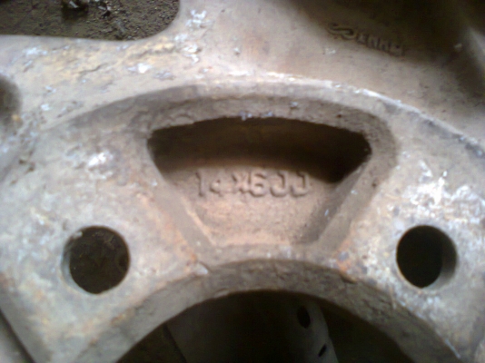 R14X6 5/114 1คู่งานดิบ