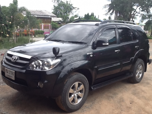 ขายดาวร์ ฟอจูนเนอร์ ติด LPG30,000 =12,312x47เดิมๆไม่มีชนสด569,000