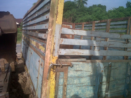 ขายกระบะดั๊มคอกเกษตรครบชุด สภาพสวยพร้อมใช้ ราคาต่อรองได้ ติดต่อได้ที่คุณ อ๊อฟ พิจิตร 086-737-9991