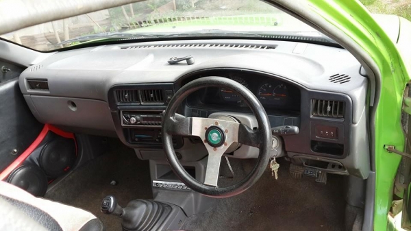 ขาย Nisan NV ขาย Nisan NV