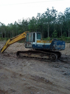 ขายด่วน KOMATSU  PC200-3