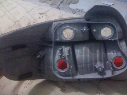 ขายไฟท้ายวีออส 1คู่สภาพดี ถูกๆครับ