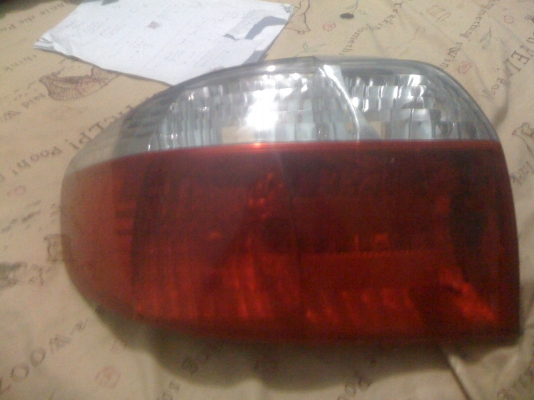 ขายไฟท้ายวีออส 1คู่สภาพดี ถูกๆครับ