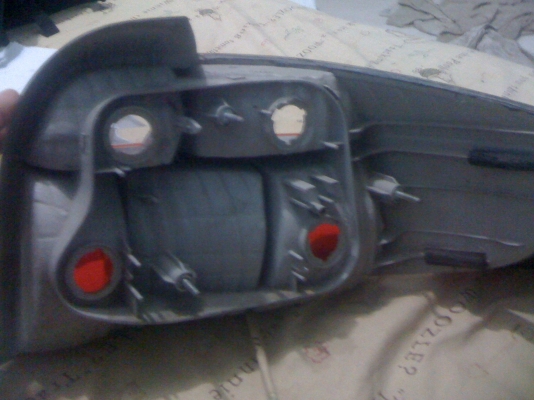 ขายไฟท้ายวีออส 1คู่สภาพดี ถูกๆครับ