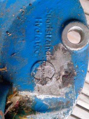 ขายปั้มขาว FORD 6610