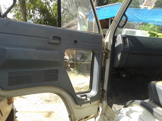 รถบ้านต้องการขาย Isuzu Ks32 110 แรงม้า พร้อมใช้ 360,000 บาท ต่อรองได้