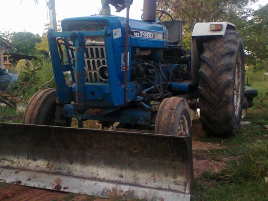 ขายรถไถ่ Ford 77กลองใหญ่ เครืองc7 เกียร์c7