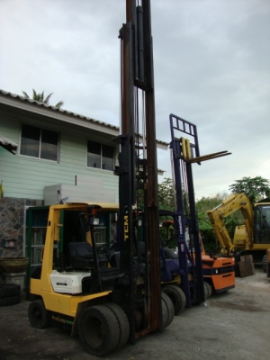 ++++ ขายด่วน !!! รถโฟล์คลิฟท์  T.C.M.  FD25-Z5  (รถสภาพดี  พร้อมใช้)  เสา  7  เมตร  เครื่องยนต์ดีเซล  เกียร์ออโตเมติค  ฮิ้งค์โฟล์ค  ล้อหน้าคู่  ***** สนใจเข้ามาลองรถก่อนได้  ราคาคุยกันได้ *******