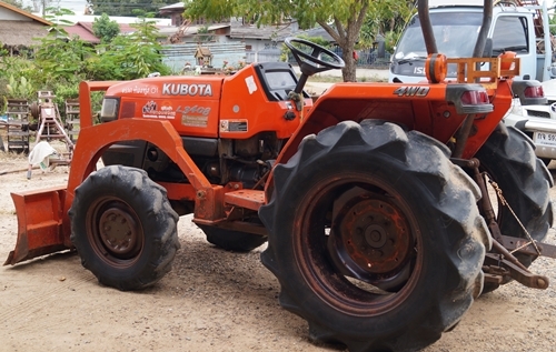 ขายรถไถ KUBOTA L-3408 ระบบ 4 WD พร้อมใบมีดดันดินหน้า ขายรถไถ KUBOTA L-3408 ระบบ 4 WD พร้อมใบมีดดันดินหน้า