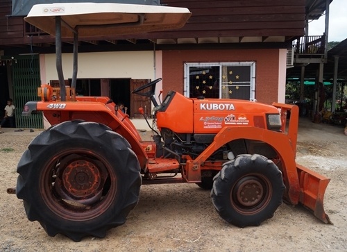 ขายรถไถ KUBOTA L-3408 ระบบ 4 WD พร้อมใบมีดดันดินหน้า ขายรถไถ KUBOTA L-3408 ระบบ 4 WD พร้อมใบมีดดันดินหน้า