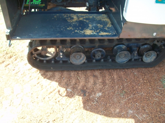 รถเกี่ยวข้าวเล็ก