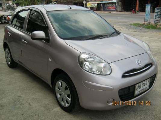 Nissan March สภาพสวย พร้อมใช้ ราคา 295000 บาท