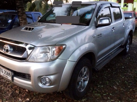 TOYOTA HILUX VIGO D4D Double Cab  3.0 MT 4WD ปี 49 รถสวยจัดทั้งคันพร้อมใช้งาน เครื่องยนต์คอมมอนเรล แห้งดีแรงดีเดิมๆวิ่งน้อย 17,000 กม. ภายในเก๋งหรูหราสวยครบ CD MP3 พ.เพาเวอร์ ก.ไฟฟ้า บันไดข้าง กระบะปูพื้นยางลายเนอร์ครบพร้อม ระบบขับเคลื่อนสี่ล้อพร้อมใช้