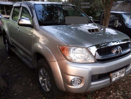 TOYOTA HILUX VIGO D4D Double Cab  3.0 MT 4WD ปี 49 รถสวยจัดทั้งคันพร้อมใช้งาน เครื่องยนต์คอมมอนเรล แห้งดีแรงดีเดิมๆวิ่งน้อย 17,000 กม. ภายในเก๋งหรูหราสวยครบ CD MP3 พ.เพาเวอร์ ก.ไฟฟ้า บันไดข้าง กระบะปูพื้นยางลายเนอร์ครบพร้อม ระบบขับเคลื่อนสี่ล้อพร้อมใช้