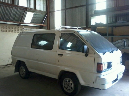 ขายรถตู้เล็ก ขายรถตู้เล็ก