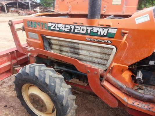 ขายรถไถ KUBOTA L4212DT  4สูบเทอร์โบ รุ่นพิเศษวิ่งได้เร็ว พร้อมใบดันและผาน6