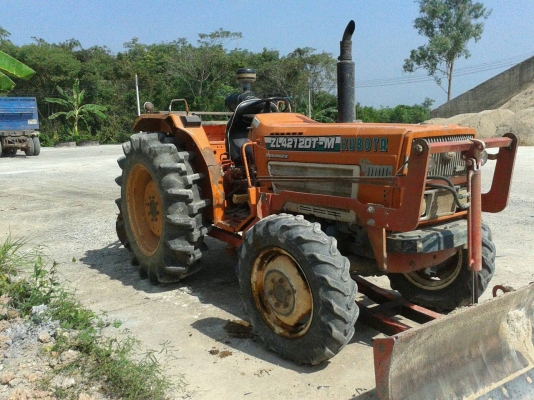 ขายรถไถ KUBOTA L4212DT  4สูบเทอร์โบ รุ่นพิเศษวิ่งได้เร็ว พร้อมใบดันและผาน6