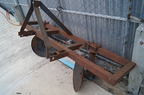 ขายผานชักร่อง สภาพเดิม ๆ ดี ๆ ถูก ๆ ครับ ขายผานชักร่อง สภาพเดิม ๆ ดี ๆ ถูก ๆ ครับ