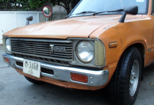 โลโก้ toyota หน้ากระจัง rn30