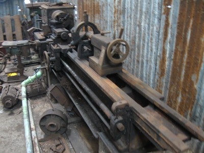 ขาย เครื่องกลึง 3 เมตร มีตัวจับ 3,4 จับ มือสอง