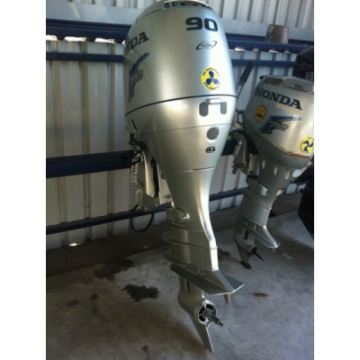 ขายเครื่องยนต์เรือ Honda BF90 4จังหวะ มือสองจากญี่ปุ่น