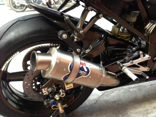 ต้ำพระราม2ขาย yamaha r1ปี01 แต่งเป็น03 สภาพหล่อๆ เอกสารinv