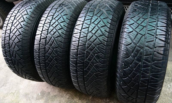 ยาง Michelin LT cross 255-70-15