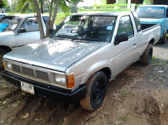 **75,000 บ.ต่อรองนิดหน่อย**ขาย กระบะแค็ป NISSAN BIG-M แค็ปเล็ก 2.5 ปี34/91 เครื่องBD25 ฝาแดง แห้งดีติดง่าย ไม่เยิ้ม ช่วงล่างดีคัสซีเดิมไม่ผุ ไม่ดาม สีเก็บมา หัวบางภายในดี ยางดี4เส้น พร้อมใช้งาน ขายตามสภาพ ราคาต่อรองได้ครับ