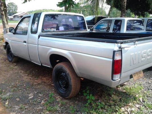 **75,000 บ.ต่อรองนิดหน่อย**ขาย กระบะแค็ป NISSAN BIG-M แค็ปเล็ก 2.5 ปี34/91 เครื่องBD25 ฝาแดง แห้งดีติดง่าย ไม่เยิ้ม ช่วงล่างดีคัสซีเดิมไม่ผุ ไม่ดาม สีเก็บมา หัวบางภายในดี ยางดี4เส้น พร้อมใช้งาน ขายตามสภาพ ราคาต่อรองได้ครับ