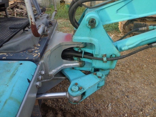 ขายรถแบคโฮ KOBELCO SK025 ติดต่อคุณจิ๊ด โทร. 089-7949488